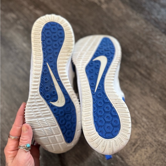 Nike White and Blue HyperAce size 9.5 - Picture 4 of 8